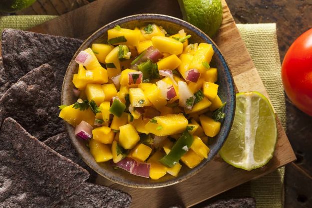 Peach nightshade-free salsa