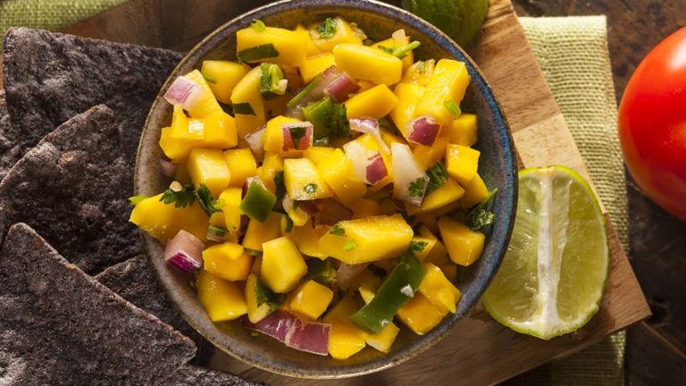 Peach nightshade-free salsa