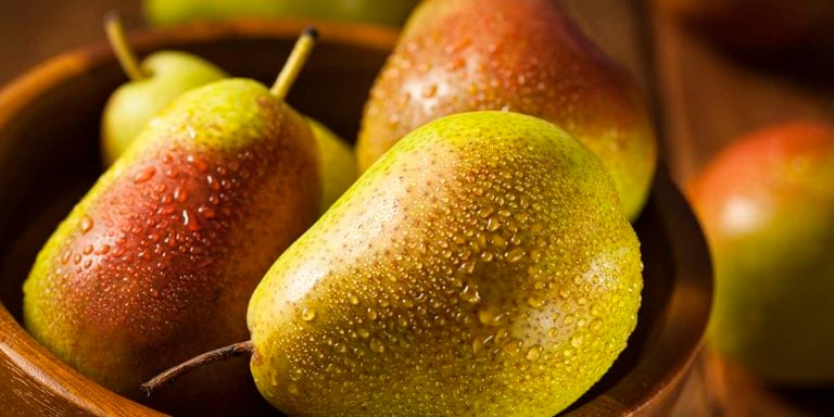 Green Organic Healthy Pears