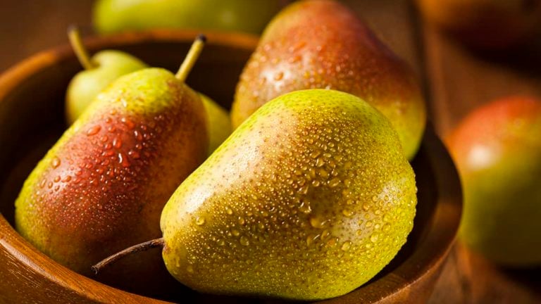 Green Organic Healthy Pears